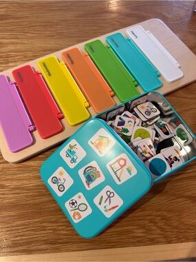 Lovevery Weekly Planner Magnetic with Tiles